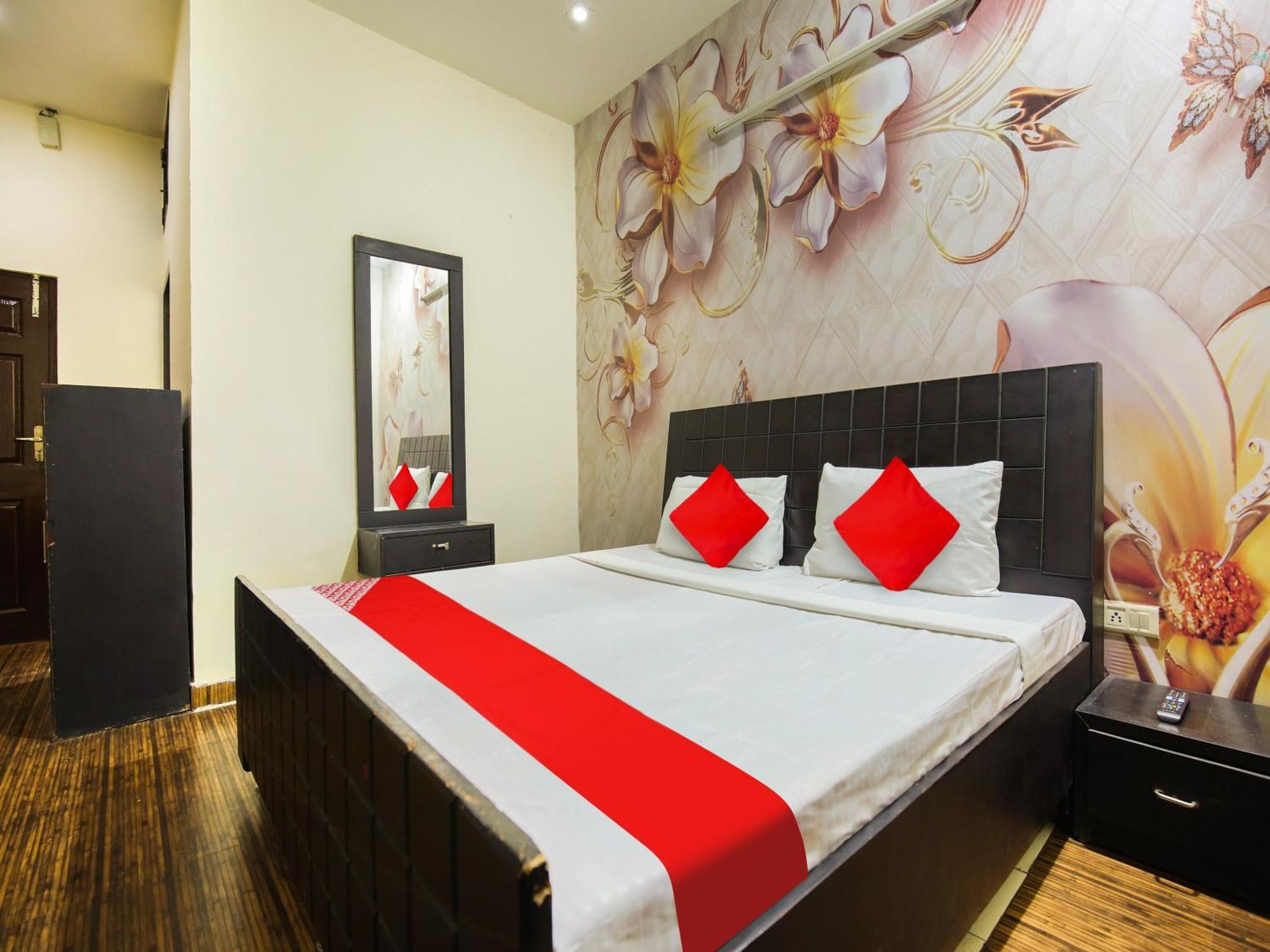 Oyo Flagship Hotel Le Aley Regency Ludhiana Zewnętrze zdjęcie